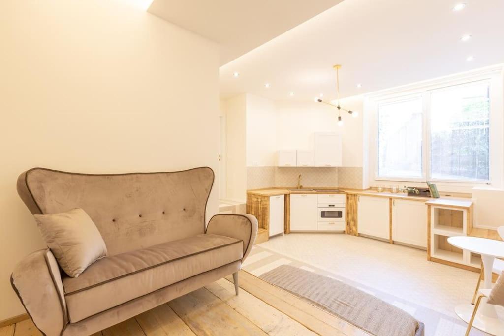 5Fo6 Navigli - Duomo - Boho - Minimal Apartment มิลาน ภายนอก รูปภาพ