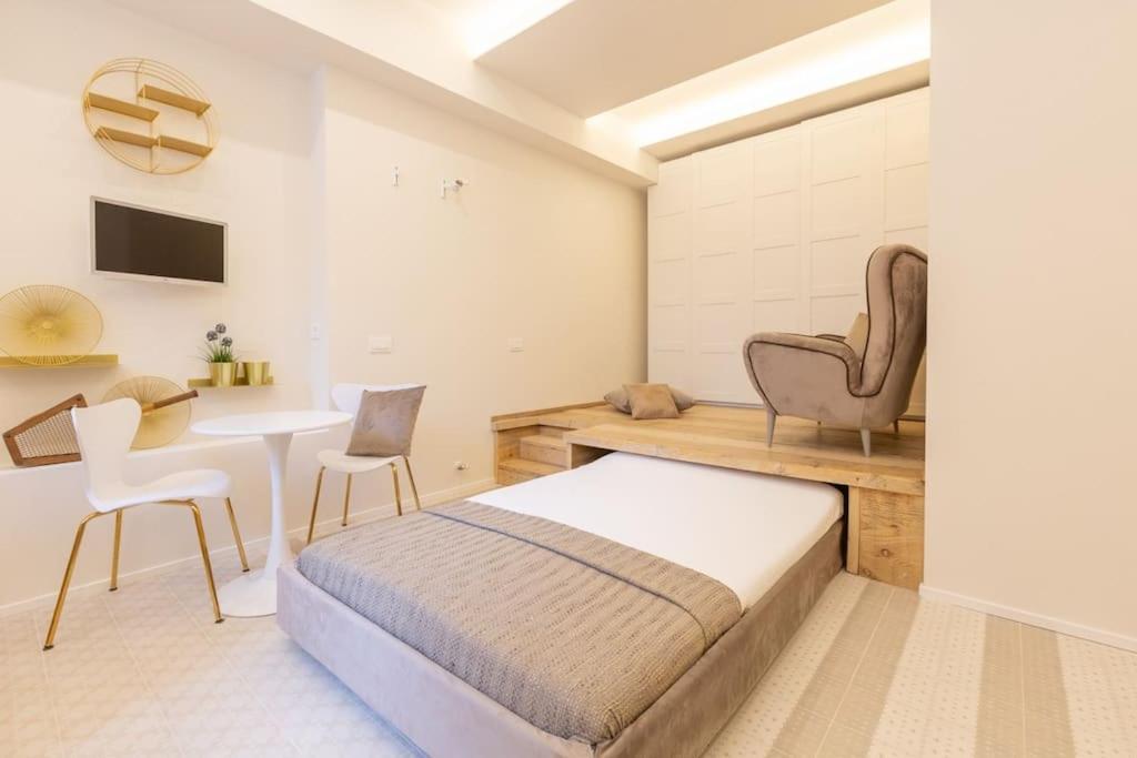5Fo6 Navigli - Duomo - Boho - Minimal Apartment มิลาน ภายนอก รูปภาพ