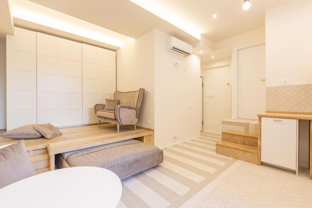 5Fo6 Navigli - Duomo - Boho - Minimal Apartment มิลาน ภายนอก รูปภาพ