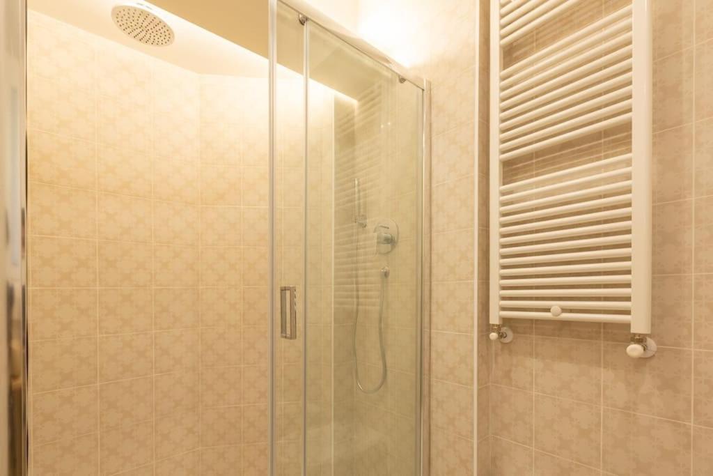 5Fo6 Navigli - Duomo - Boho - Minimal Apartment มิลาน ภายนอก รูปภาพ